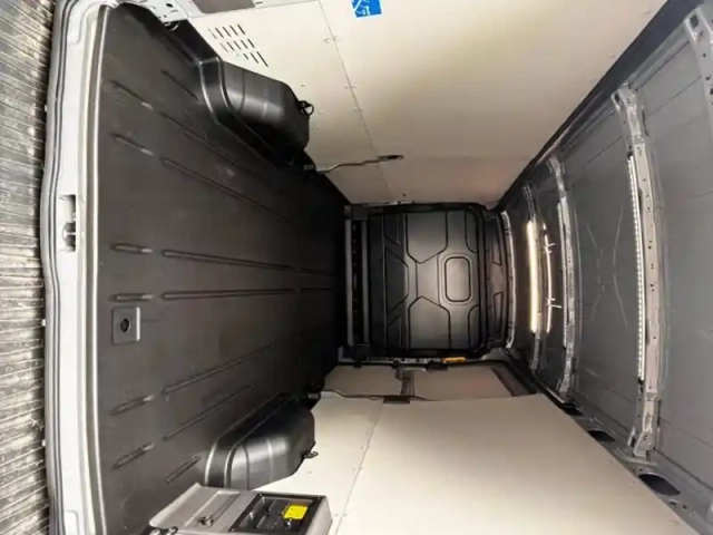 Ford Transit 2t fg pe 350 l3h2 135 kw batterie 75/68 kwh trend business — photo 12