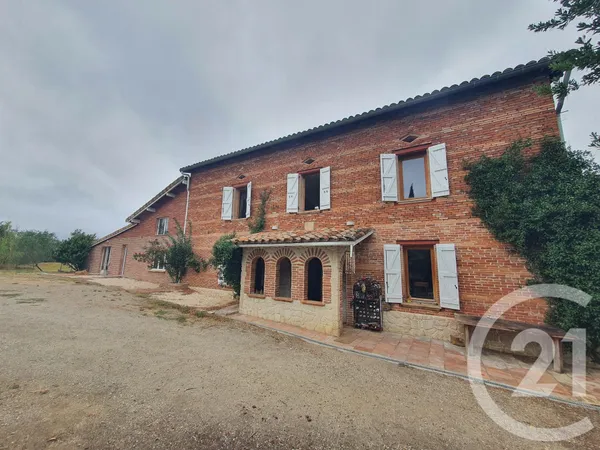 Maison 15 pièces 364 m²