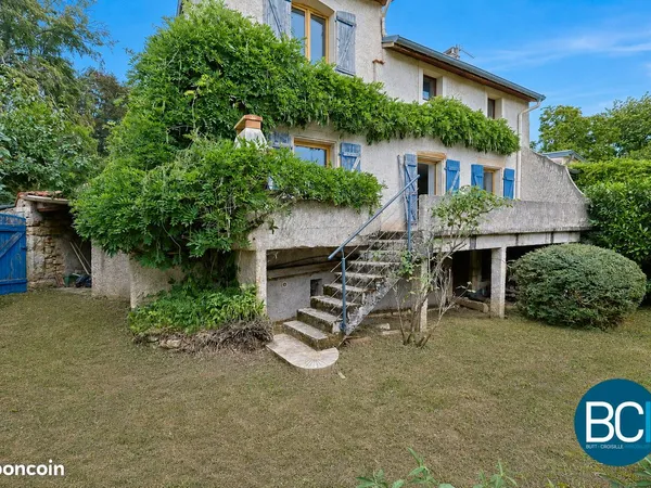 Maison 7 pièces 201 m²