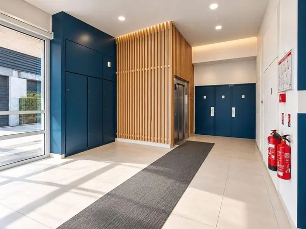 Bureaux 100 m²