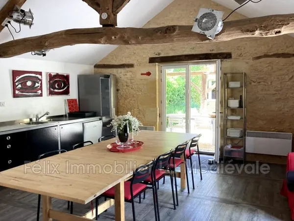 Maison 4 pièces 185 m²