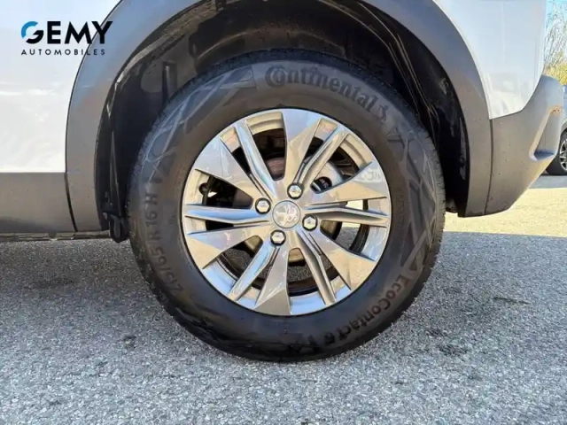 Peugeot 2008 puretech 100 s&amp;s bvm6 — photo 31