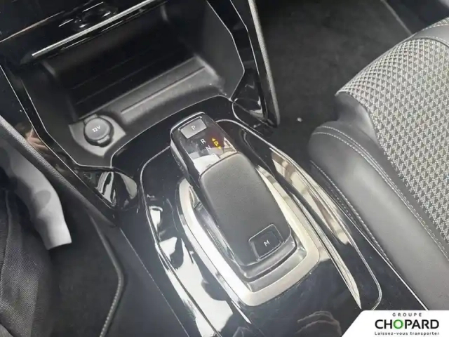 Peugeot 2008 puretech 130 s&amp;s eat8 — photo 22