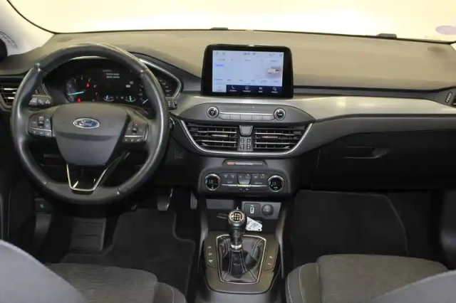 Ford Focus sw 1.0 ecoboost 125 s&amp;s — photo 13