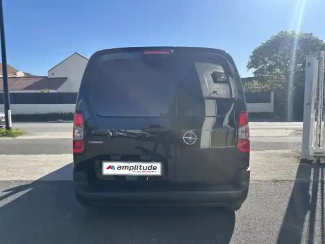 Opel Combo cargo m diesel 130ch automatique pack premium connect — photo 6