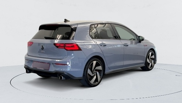 Volkswagen Golf 8 — photo 4