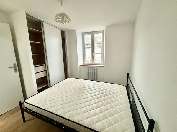 Appartement T2 meublé, centre de pélussin