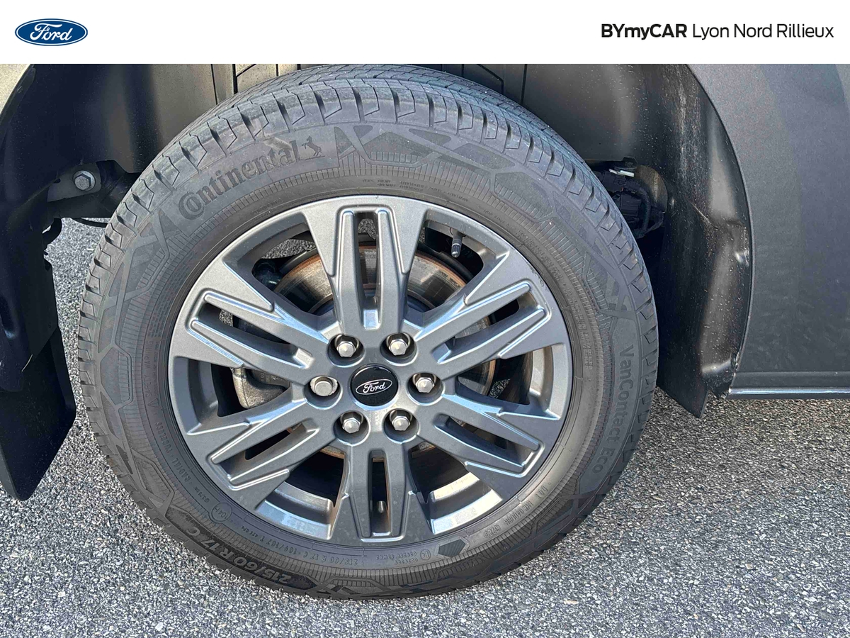 Ford Tourneo Custom 320 L2H1 2.0 EcoBlue 150 ch — photo 27