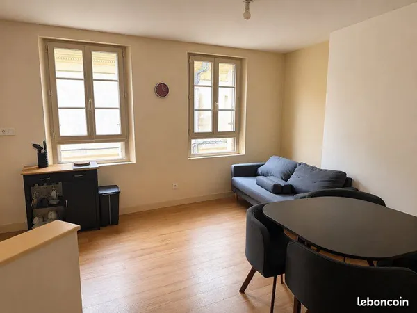 Duplex meublé plein centre