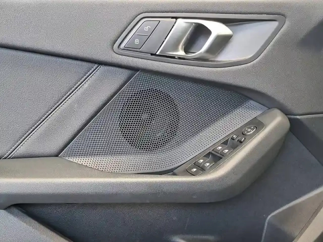 Bmw Serie 1 116i 109 ch — photo 37