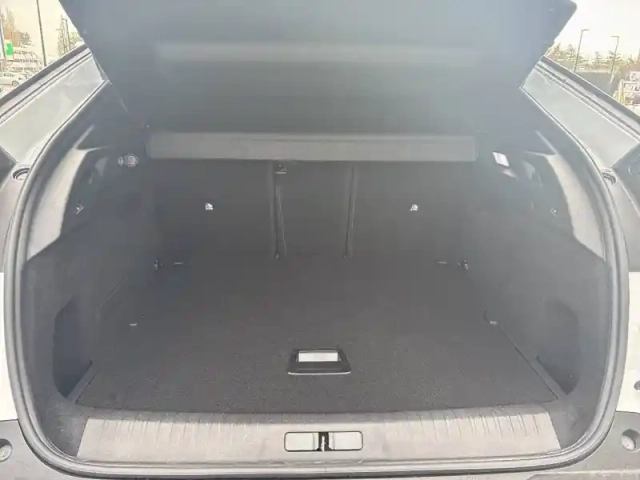 Peugeot 3008 hybrid 145 e-dcs6 — photo 26