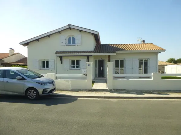 ARTIGUES PRES BORDEAUX