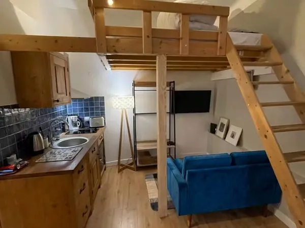 Studio bail étudiant quartier écusson tout meublé, wifi et électricité inclus