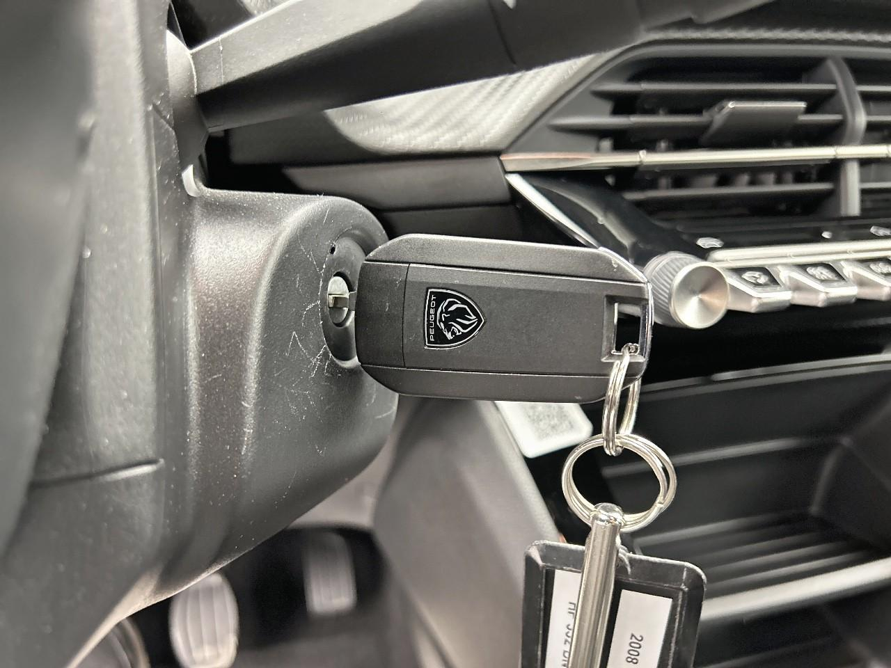 Peugeot 2008 100 s&s bvm6 style — photo 19