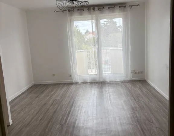 Studio 1 pièce 28 m²