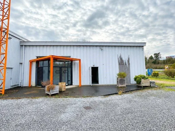 Local d'activité 730 m²