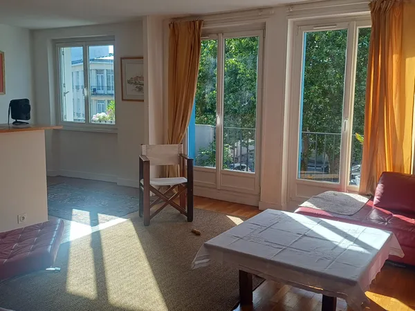 Loue chambre en colocation dans appartement - 80m²