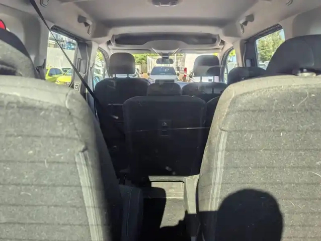 Peugeot Rifter long bluehdi 130 s&amp;s eat8 — photo 6