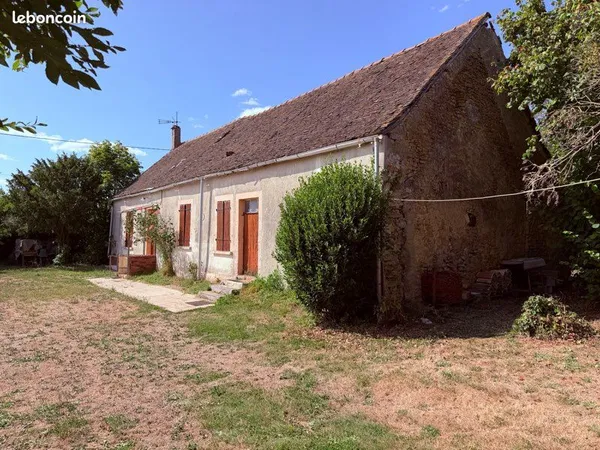 Maison de campagne à rénover avec terrain - fort potentiel