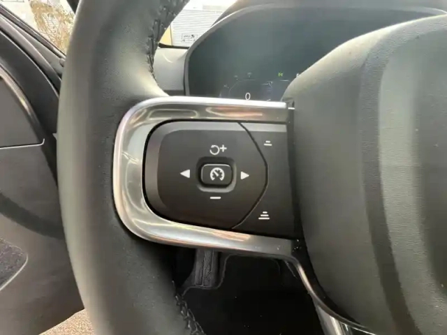 Volvo Xc40 b3 163 ch dct7 — photo 18