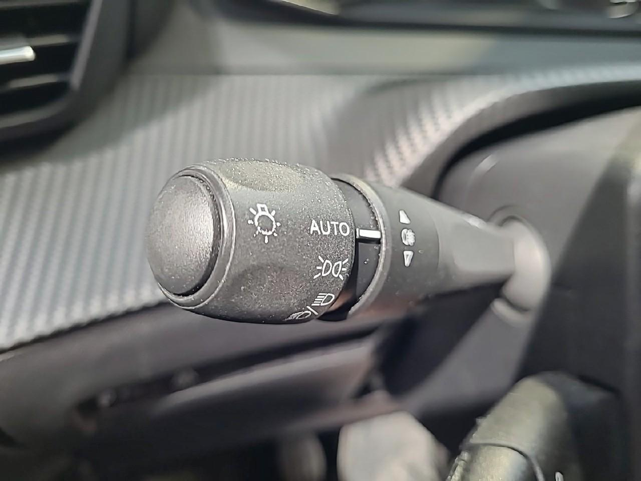 Peugeot 208 puretech 75 s&s bvm5 active pack — photo 20