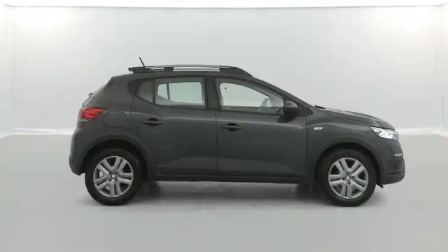 Dacia Sandero eco-g 100 — photo 15