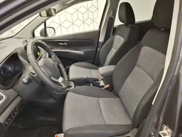 Suzuki S-Cross 1.4 boosterjet hybrid — photo 8