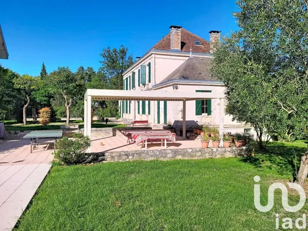 Maison 22 pièces 607 m²