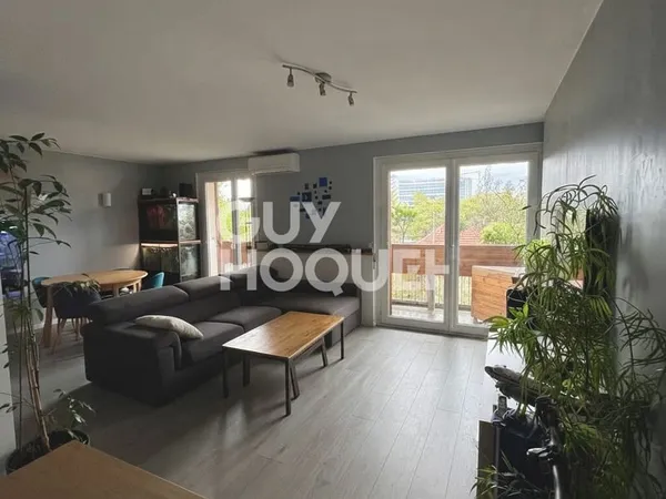 BLAGNAC PROCHE CENTRE - T3 DE 76 m² AVEC CLIMATISATION, BALCON ET 2 PARKINGS PRIVATIFS CÔTE À CÔTE