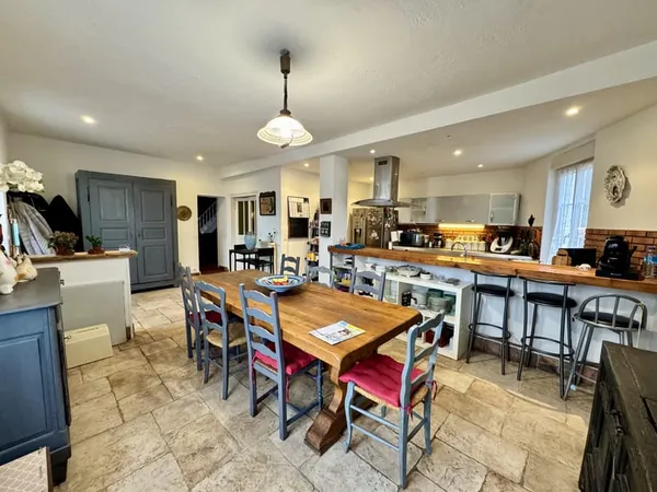 BRIARE - Propriété (Maison d'habitation + 2 chambres d'hôte