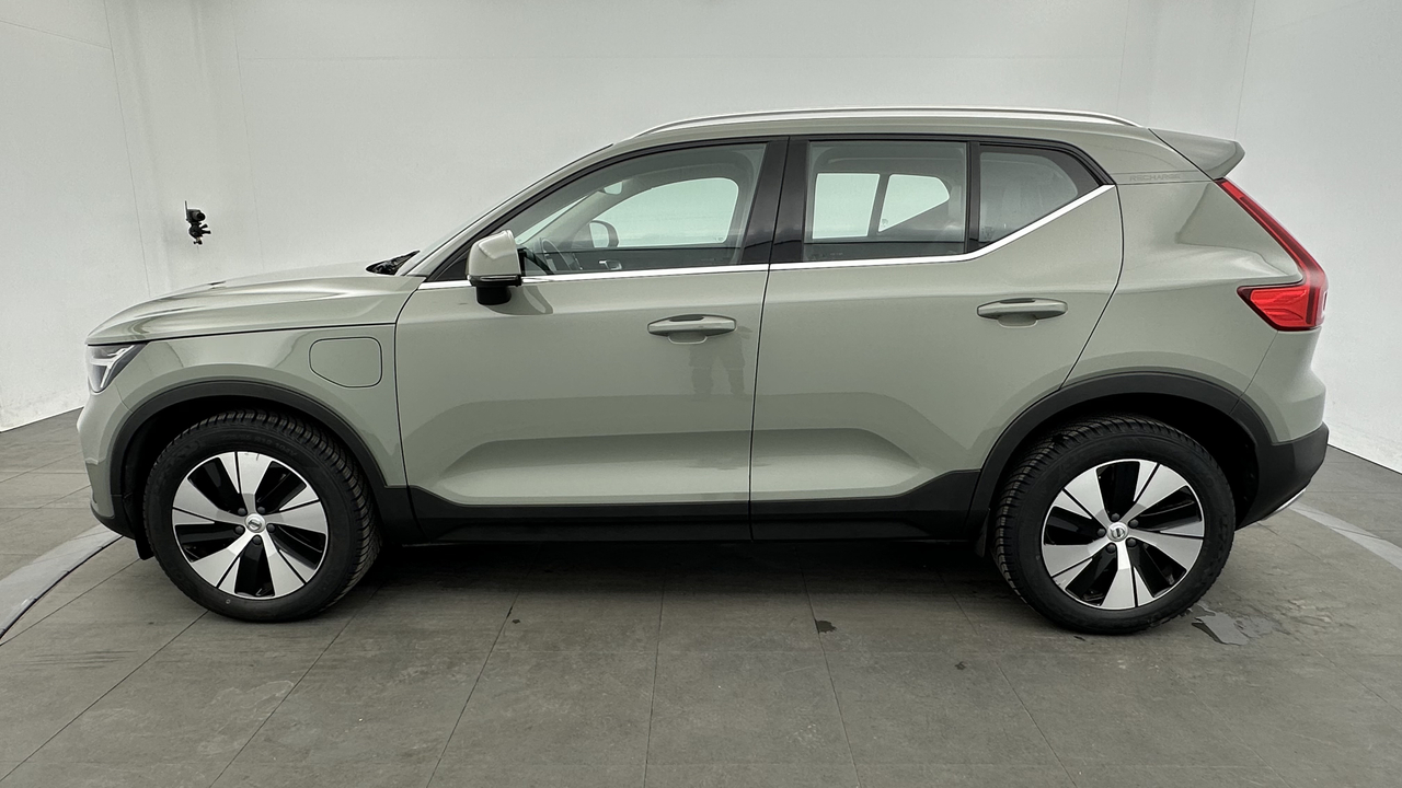Volvo XC40 T4 Recharge 129+82 ch DCT7 — photo 2