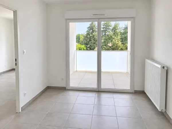 T2 avec terrasse et parking à AVIGNON