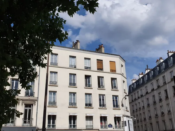 Loue appartement meublé 2 pièces - 34,40 m² - Paris Place de la Nation