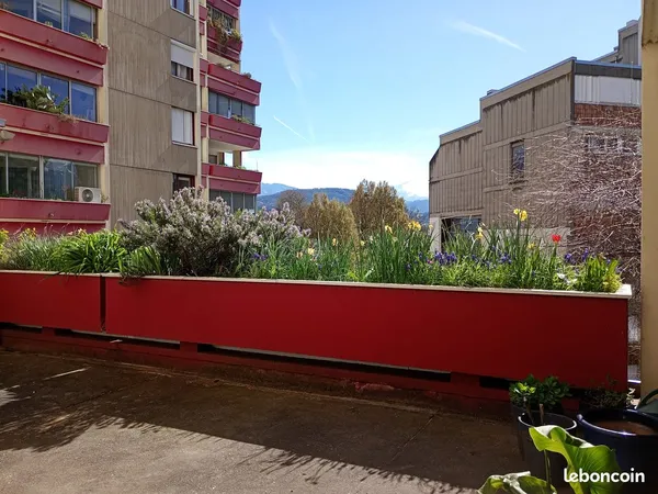 F2 lumineux Grenoble
