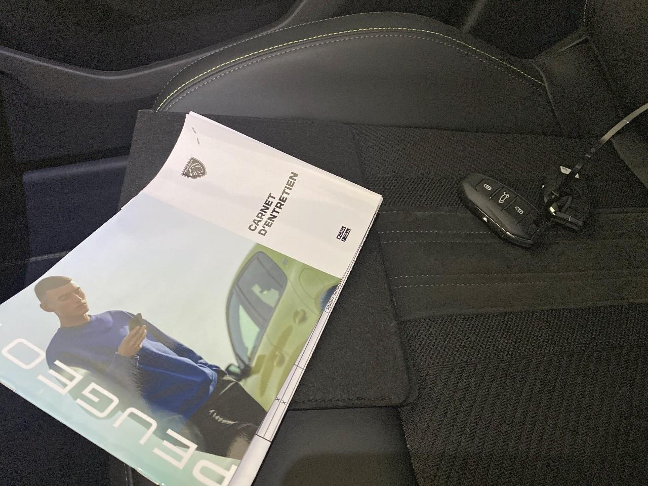 Peugeot 408 hybrid 145 e-dcs6 gt — photo 20