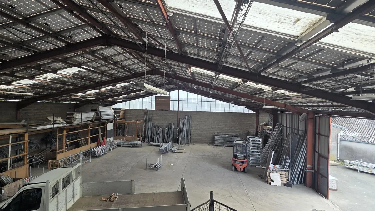 Photo 1