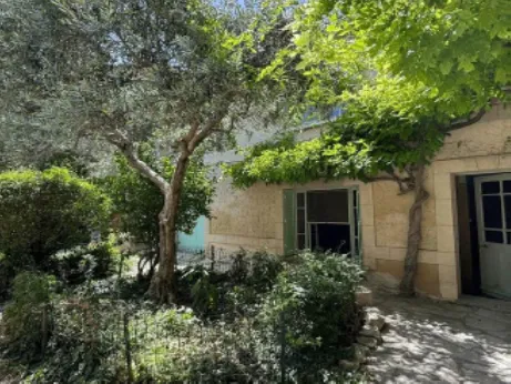 VENDS MAISONS VILLAGE PROVENCE 7 PIECES ET DEPENDANCES