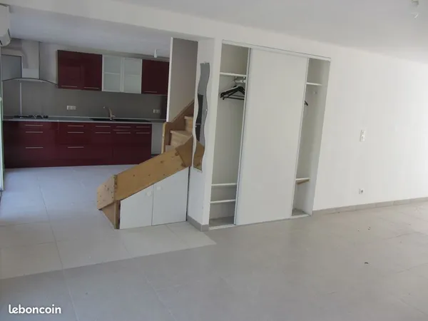 APPARTEMENT/MAISON 4 pièces 121 M2 3 Chambres