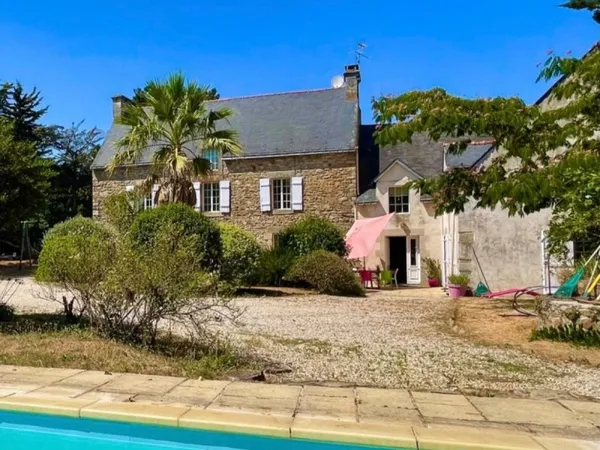 Vends grande maison familiale 420m²- 11 pièces - Vannes (56)