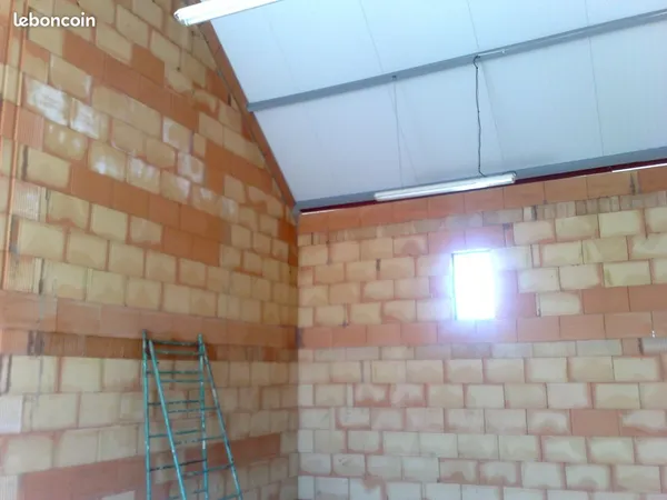 Vendargues Zone industrielle -hangar 85 m2+parking