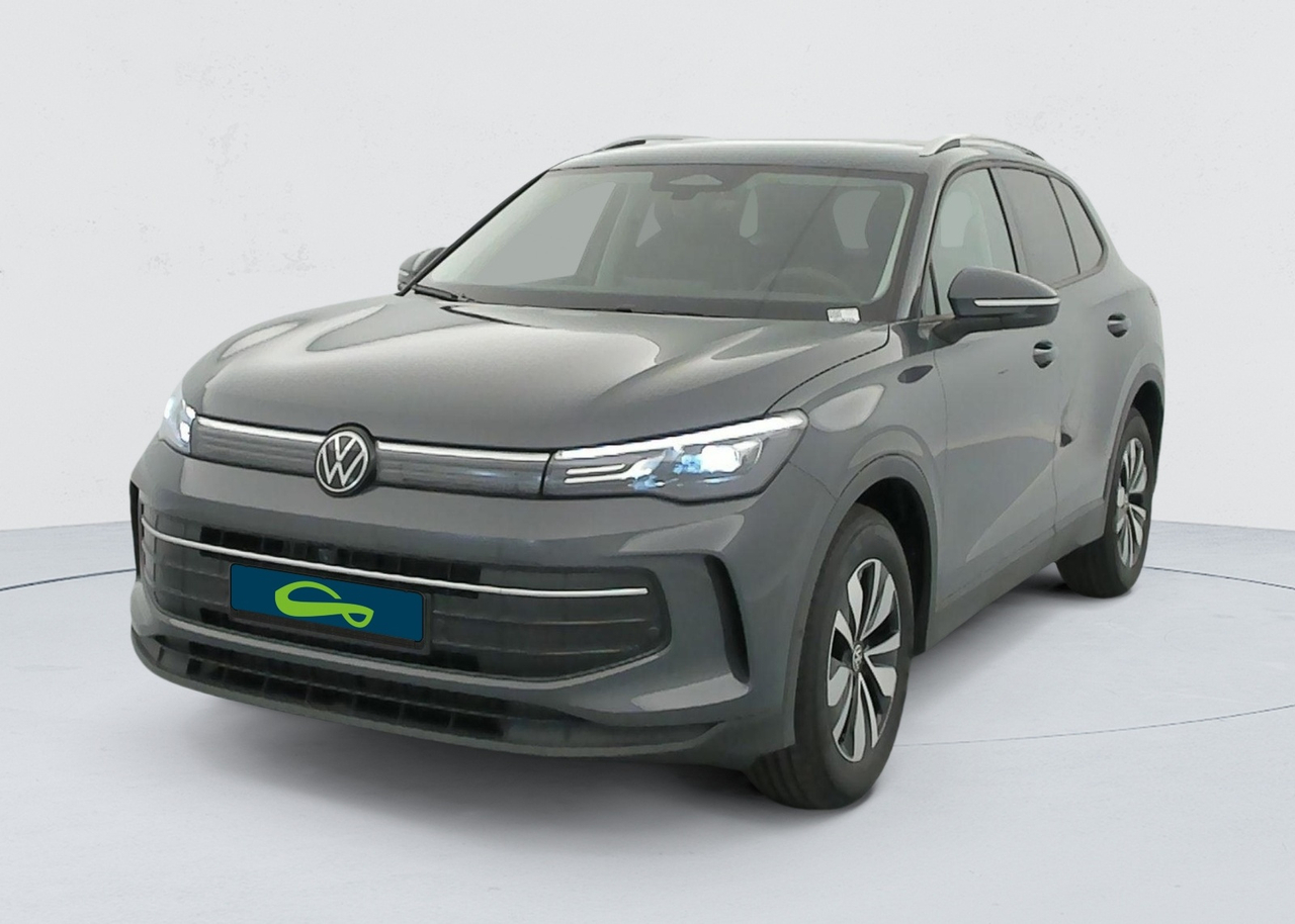 Volkswagen Tiguan — photo 1
