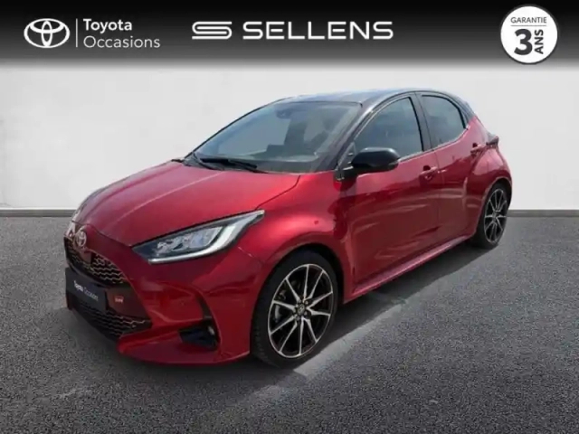 Toyota Yaris 116h gr sport 5p my22 — photo 1
