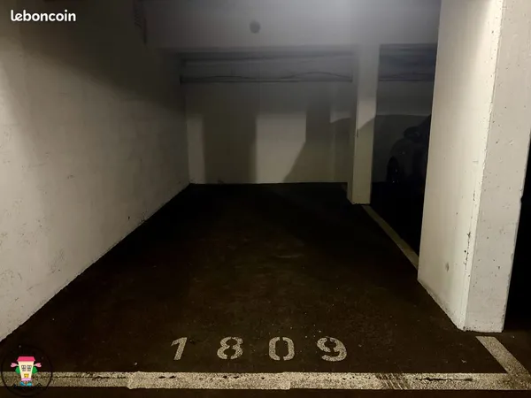 Parking/box Bordeaux