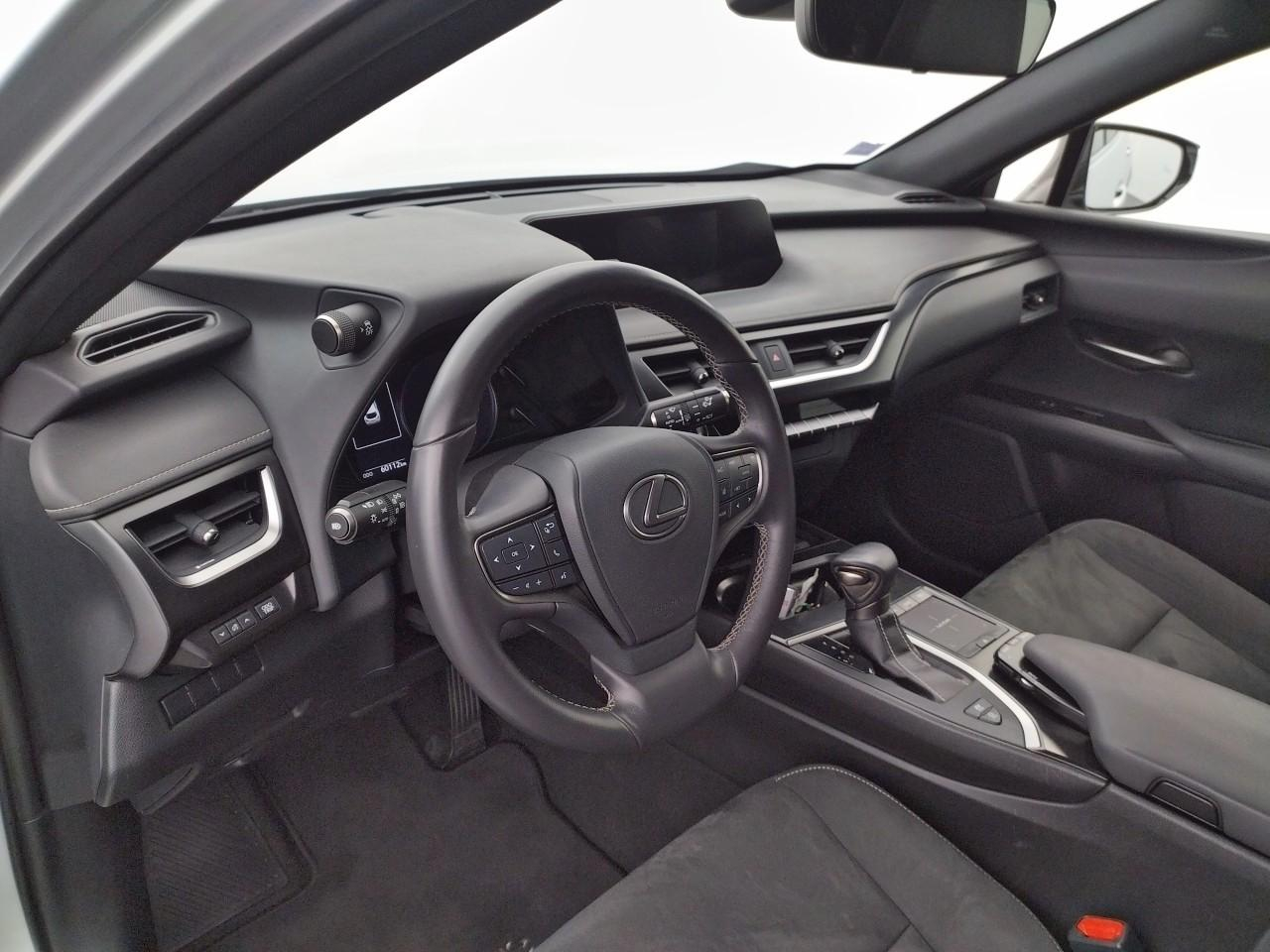 Lexus Ux 250h 2wd f sport — photo 9
