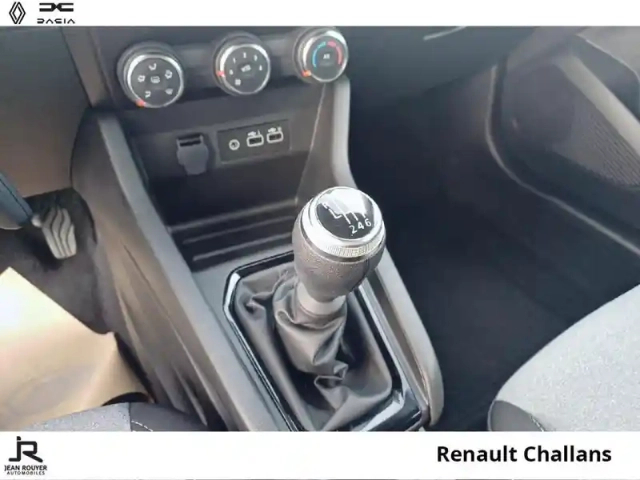 Renault Clio 1.0 tce 90ch evolution — photo 6