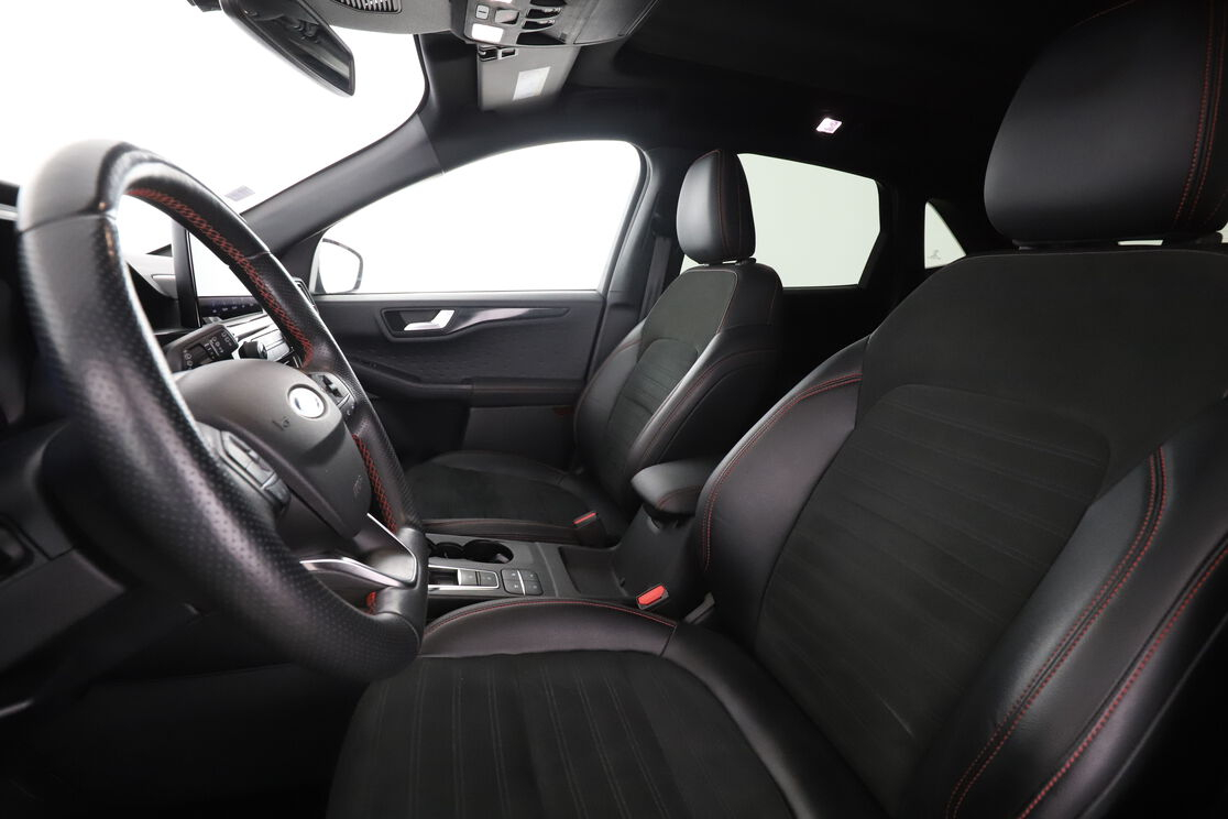 Ford Kuga 2.0 EcoBlue AWD ST Line X Auto — photo 9