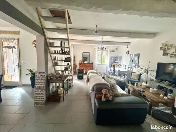 Villa 7 pièces 140 m²