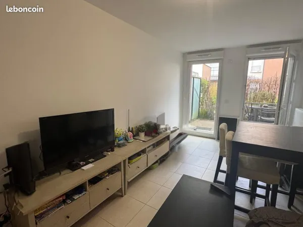 Studio 1 pièce 28 m²