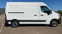 Renault Master F3500 L2H2 2.3 Blue dCi 145ch Confort EuroVI — photo 4