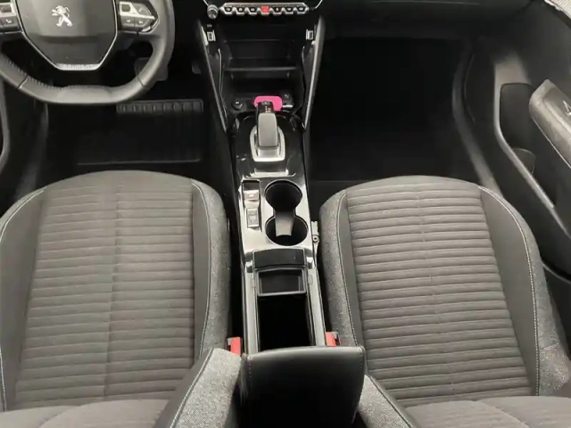 Peugeot 208 electrique 50 kwh 136ch — photo 25
